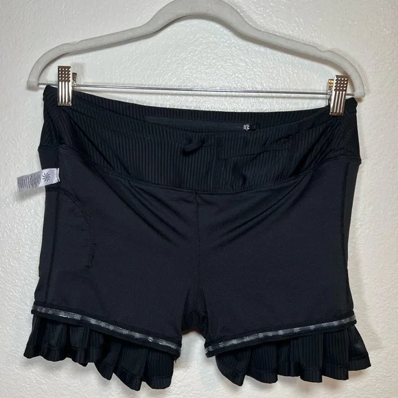 Athleta Women’s Good Match Skort Black Pleated Pocket Skirt Shorts M Tennis Logo - Picture 3 of 15